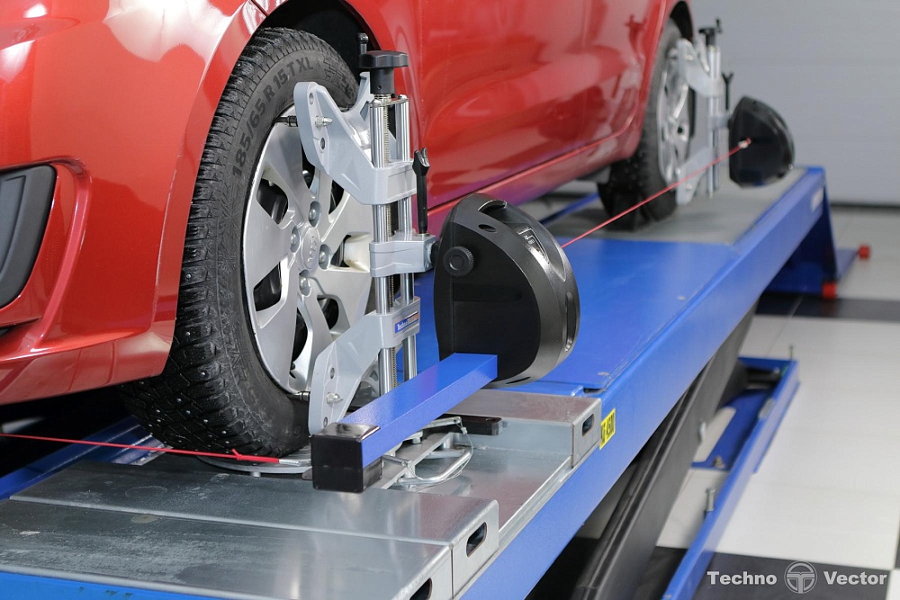 T 4216 Кордовый стенд сход-развал Техно Вектор 4