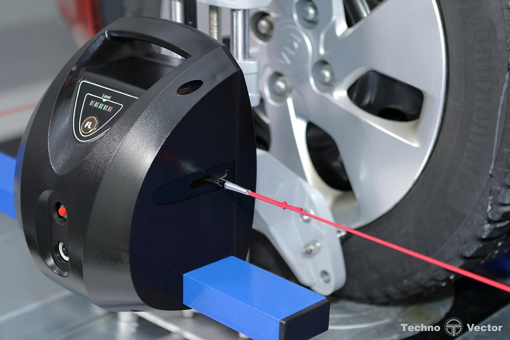 T 4216 Кордовый стенд сход-развал Техно Вектор 4