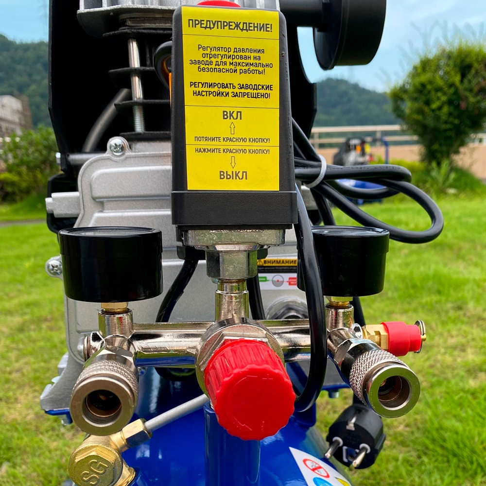 OPT-302430 Компрессор поршневой, 300л/мин, 2.2кВт, 220в, ресивер 24л OPTIMUS