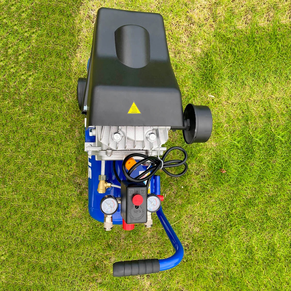 OPT-302430 Компрессор поршневой, 300л/мин, 2.2кВт, 220в, ресивер 24л OPTIMUS